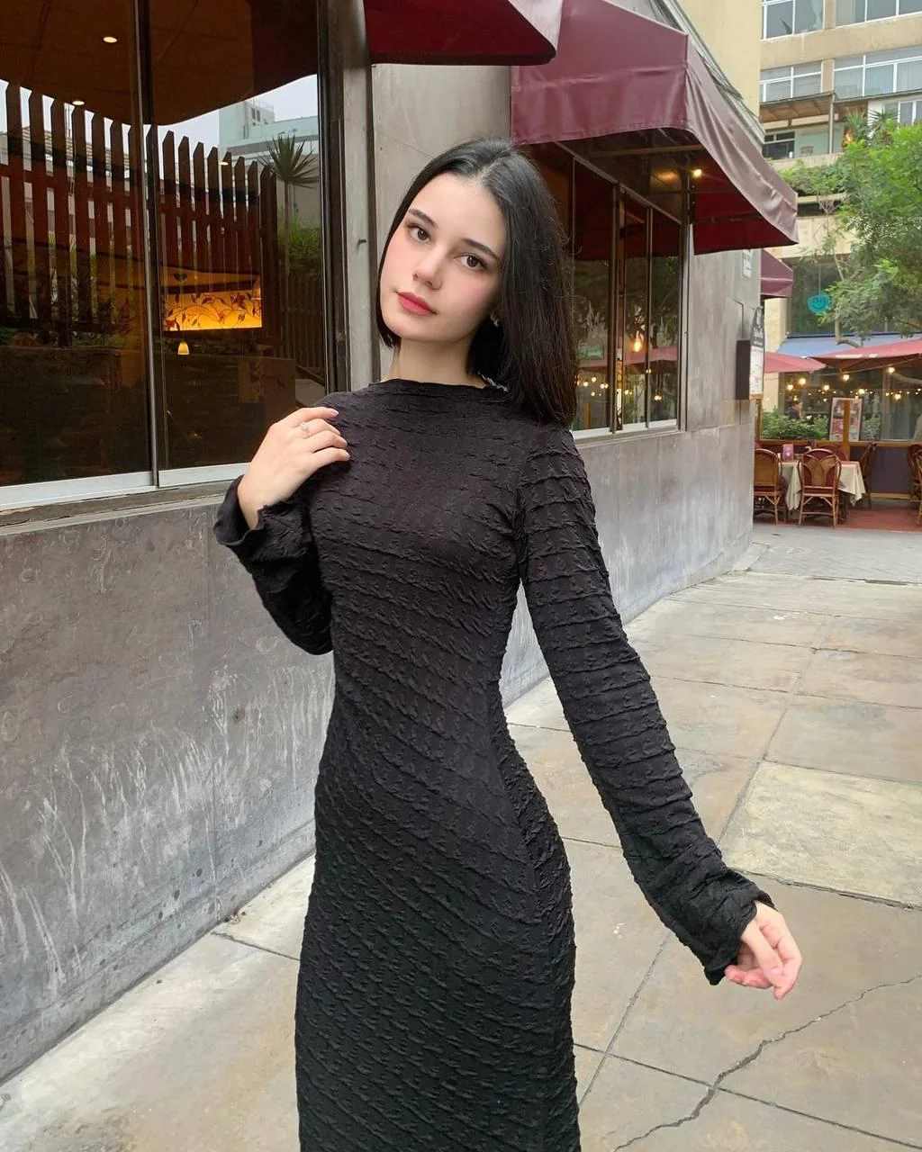 Demure and classy picture 1 of 1