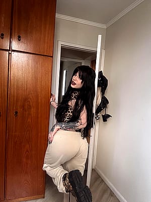 Do I look hot today? F19'