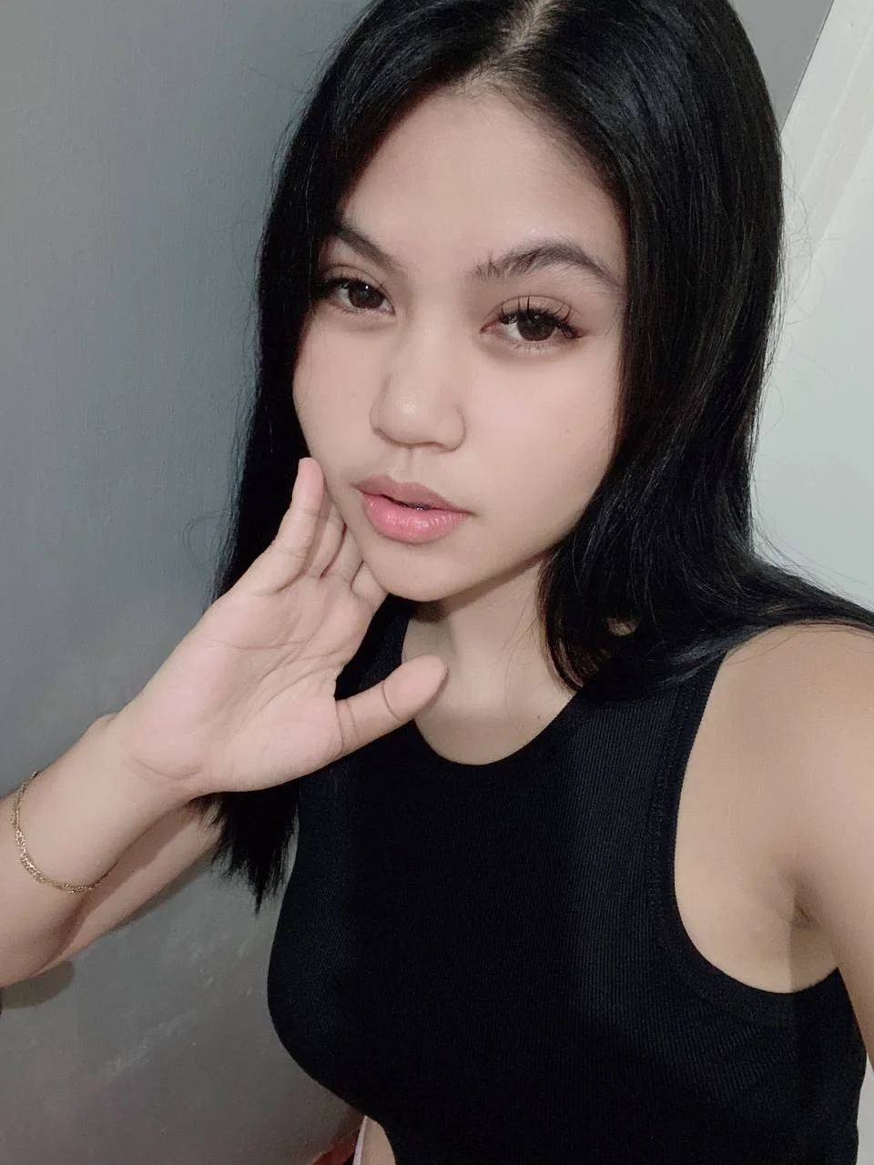 Guess who’s in your dreams tonight F18 picture 1 of 1