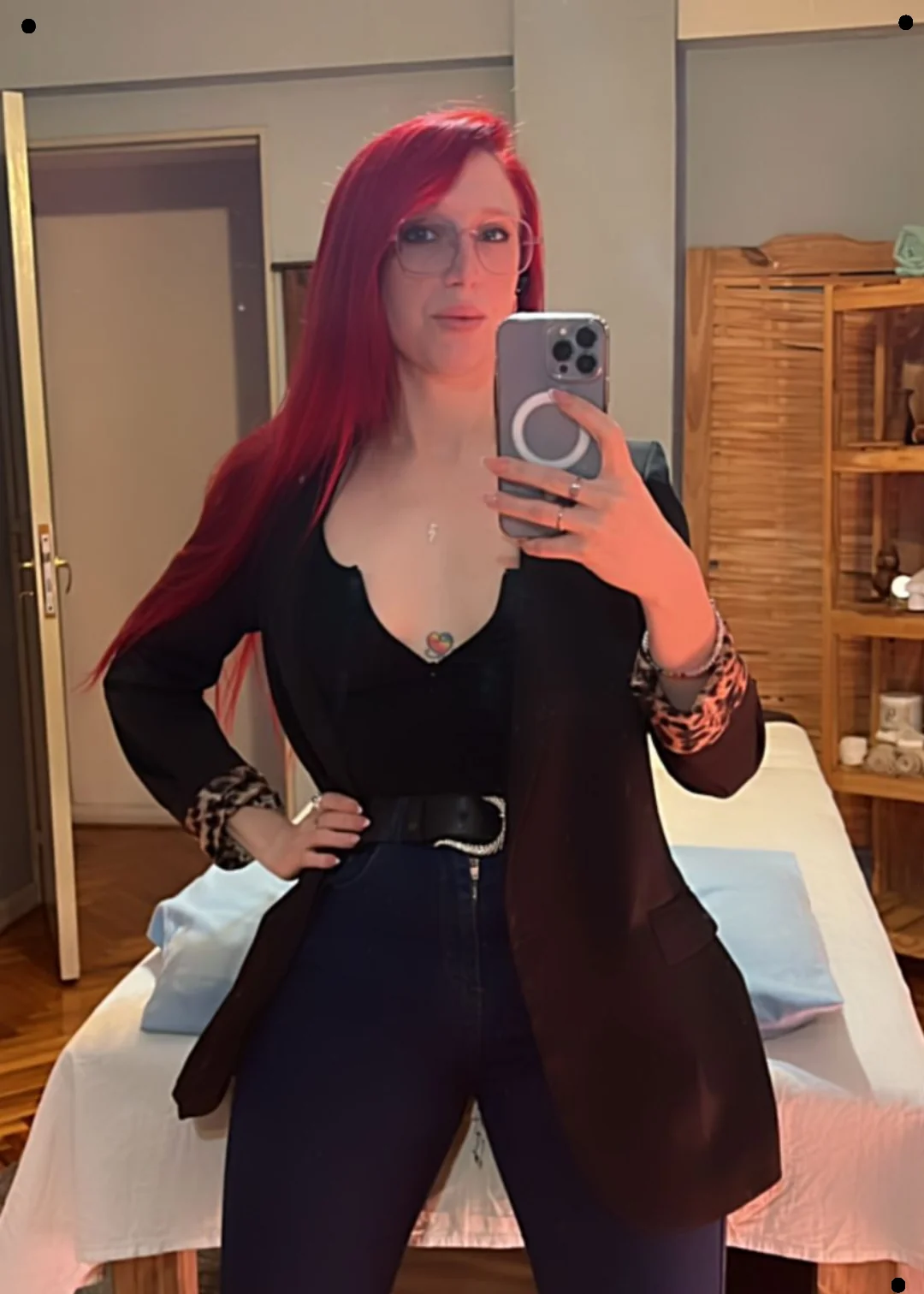 Just bought the iPhone for making content!!! picture 1 of 1