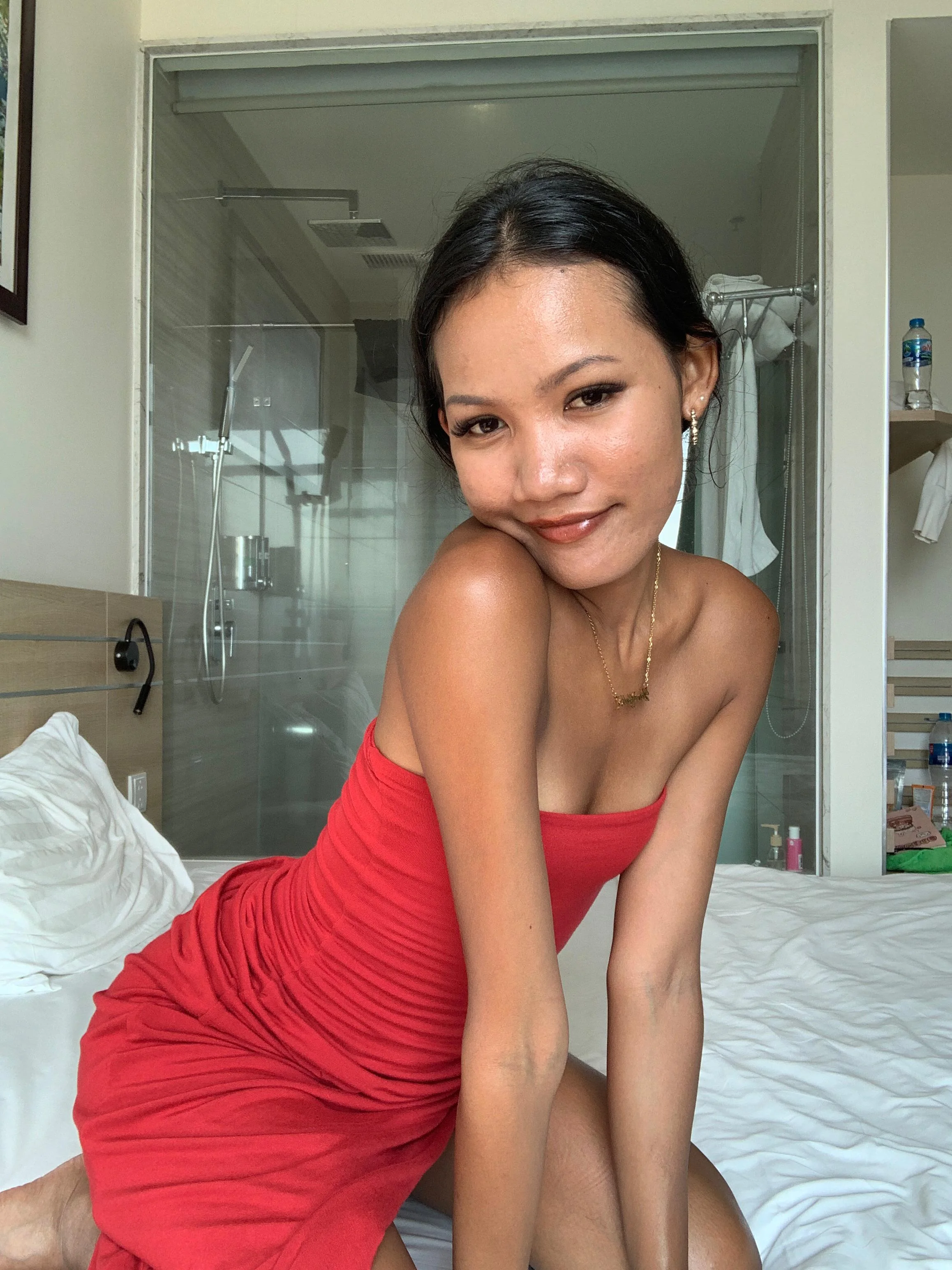 I look very sexy today picture 1 of 1