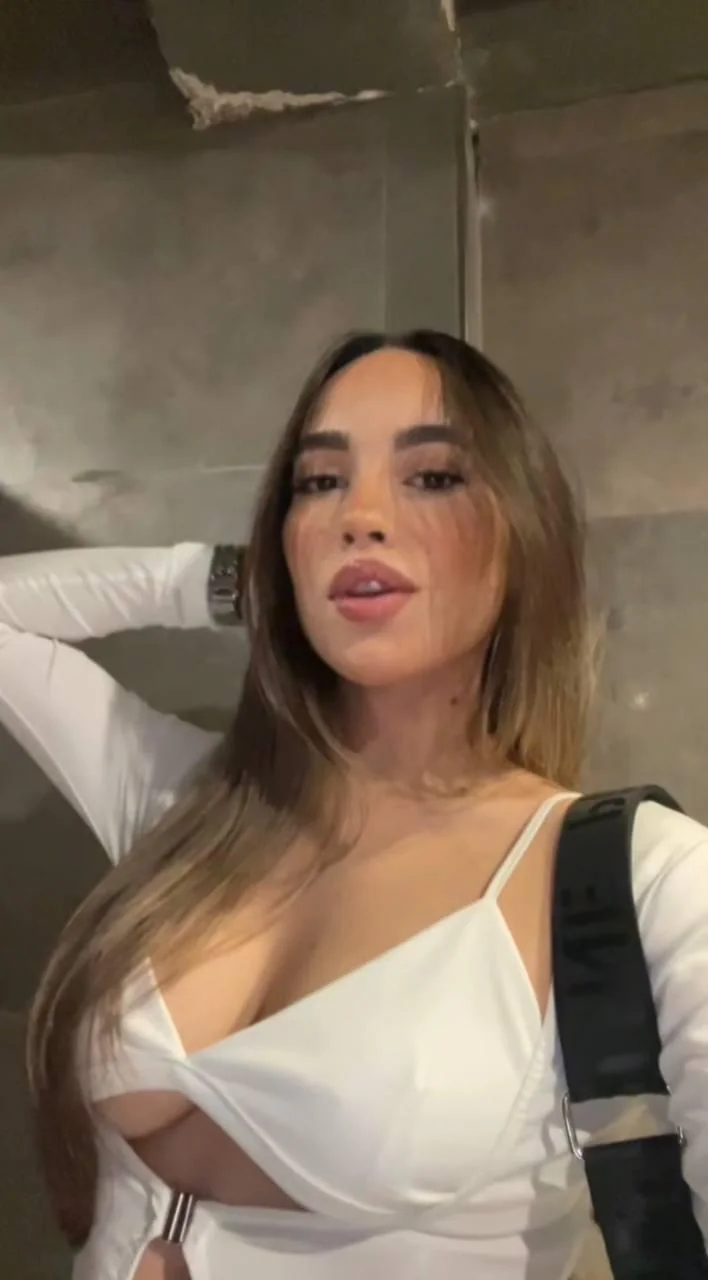 Am i sexy enough to be here? picture 1 of 1
