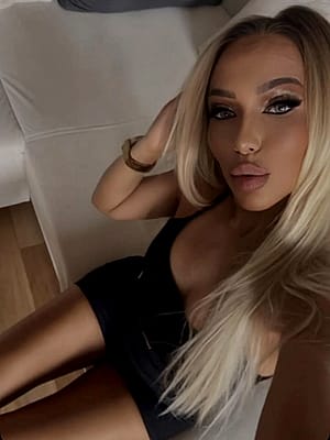 Please be honest am I hot?'