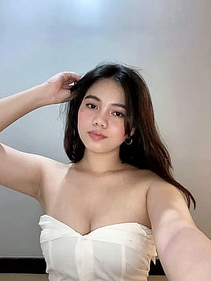 Do I look hot or not?'