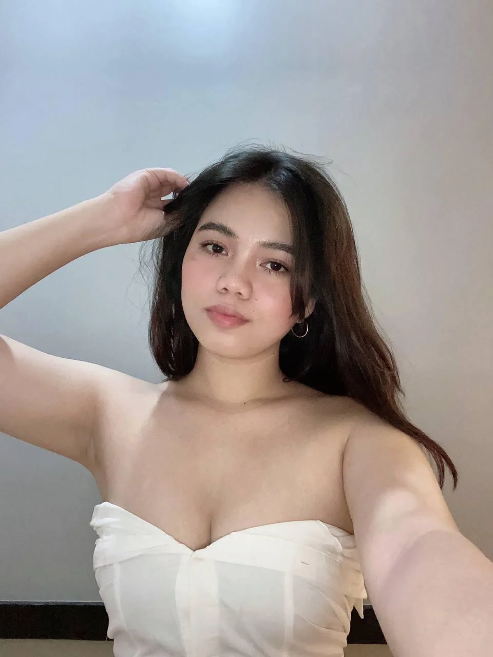 Do I look hot or not? picture 1 of 1