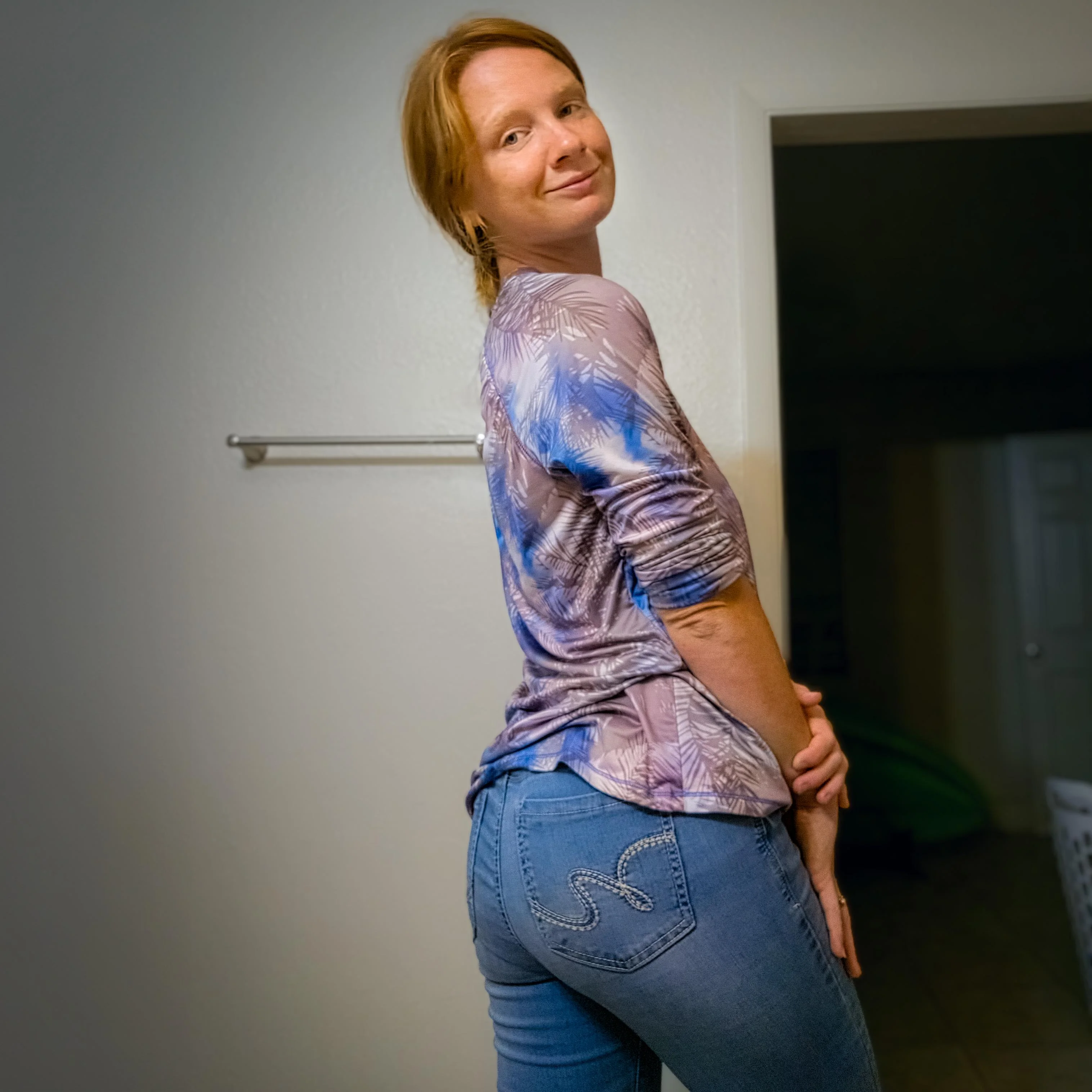 spicy, am i hot?🌶️ [f28] picture 1 of 1
