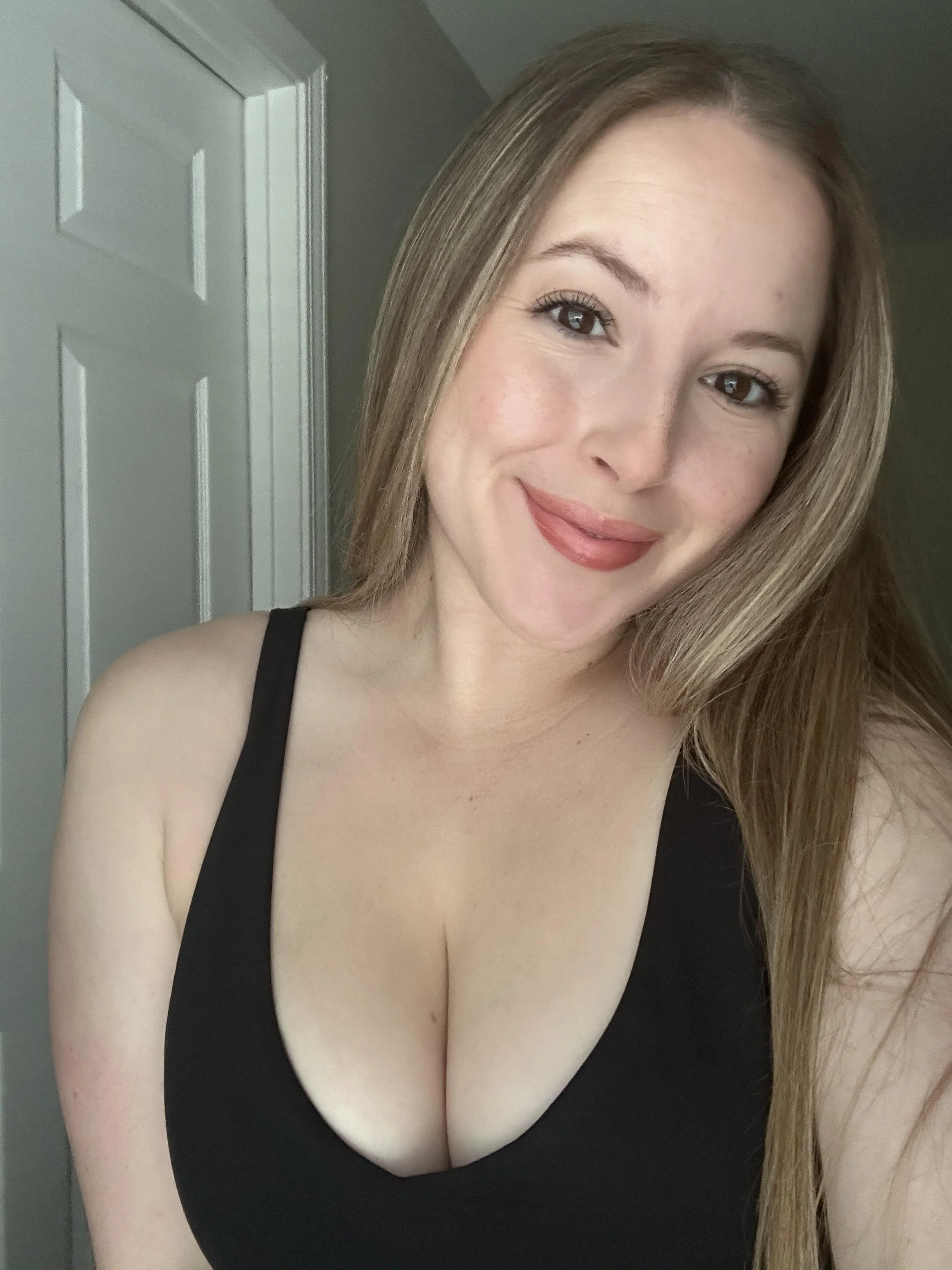 I think my smile gives away how impressed I was with this gape cleavege picture 1 of 1