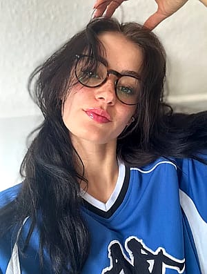 Do you think I'm pretty? F19'