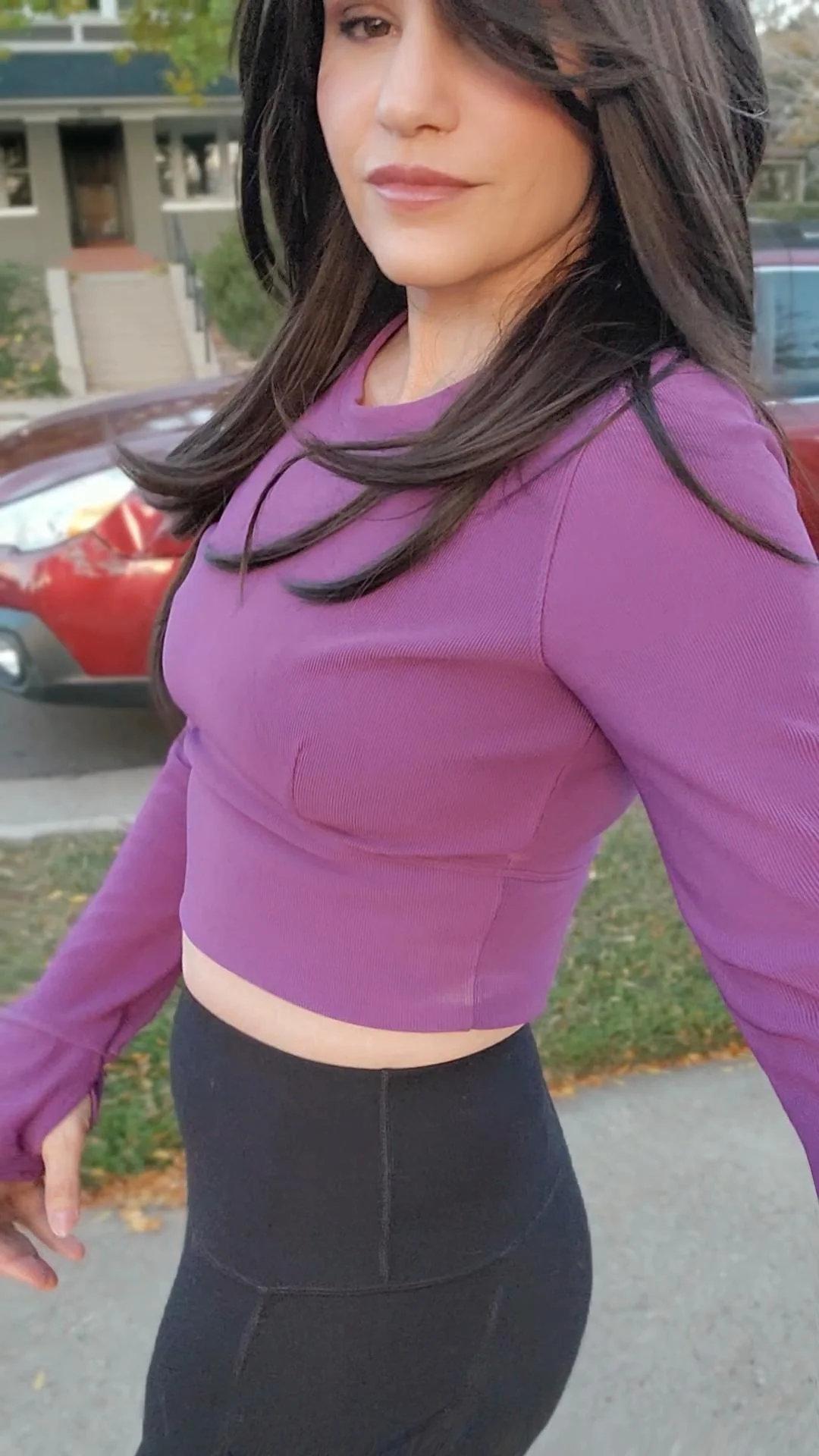 am I hot takin a lil stroll? picture 1 of 1