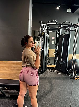 Do I look hot? F20'