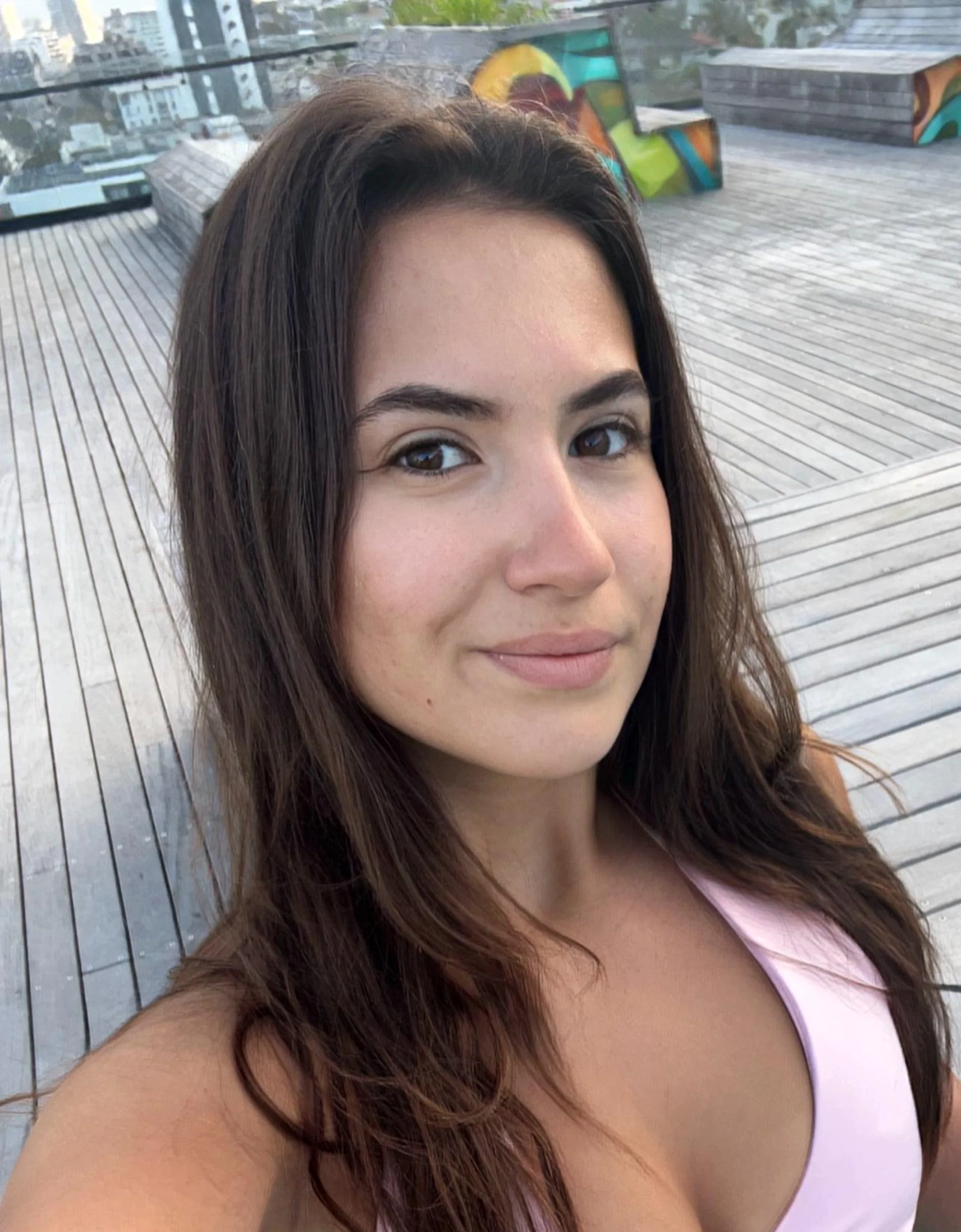 what do you think of brunettes? picture 1 of 1