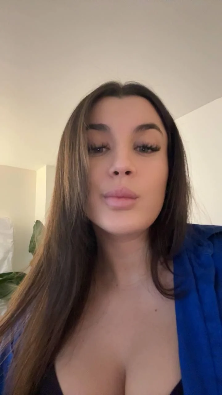 Feeling cute and sexy picture 1 of 1