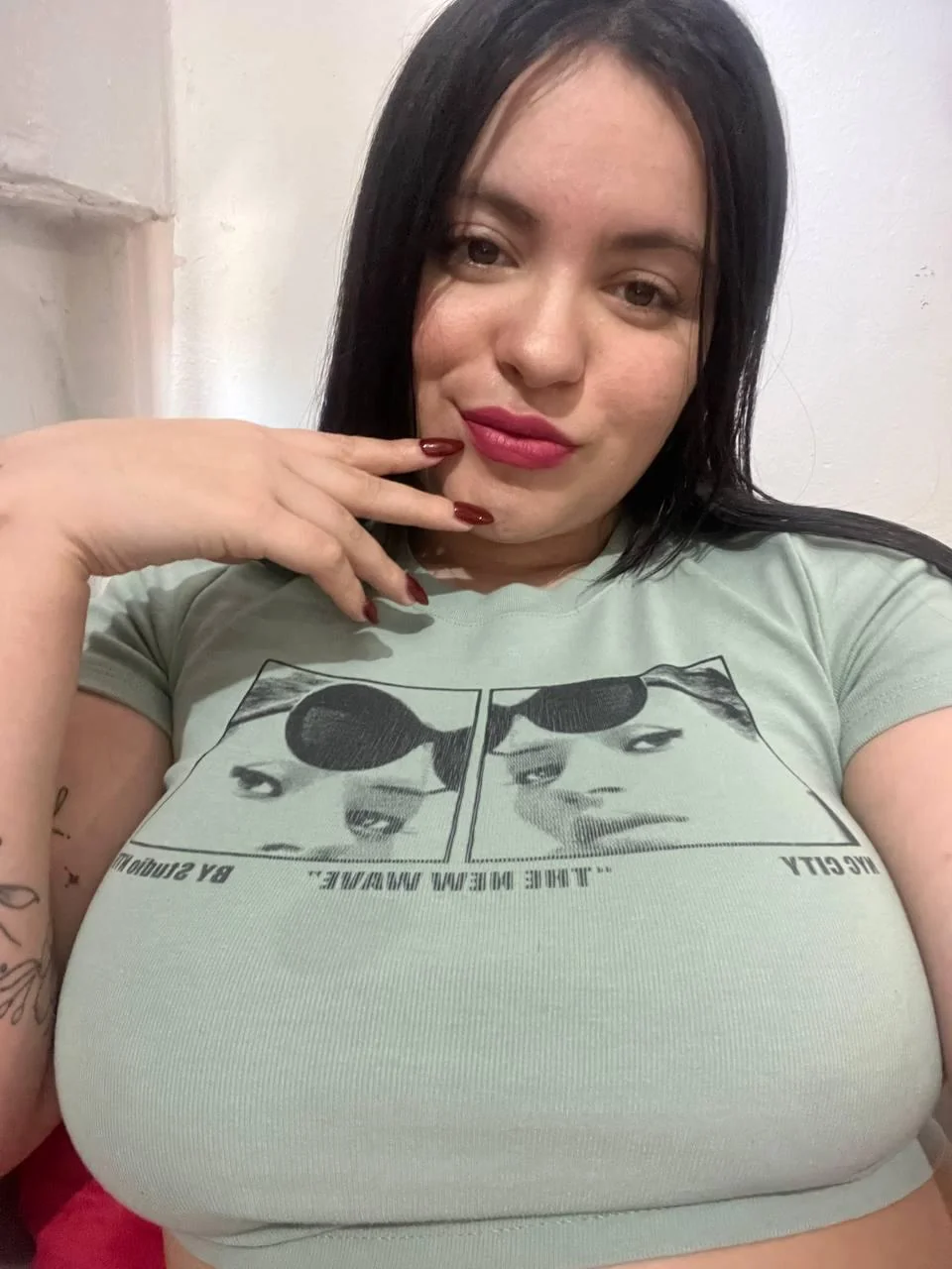 19F am I hot enough for you? picture 1 of 1