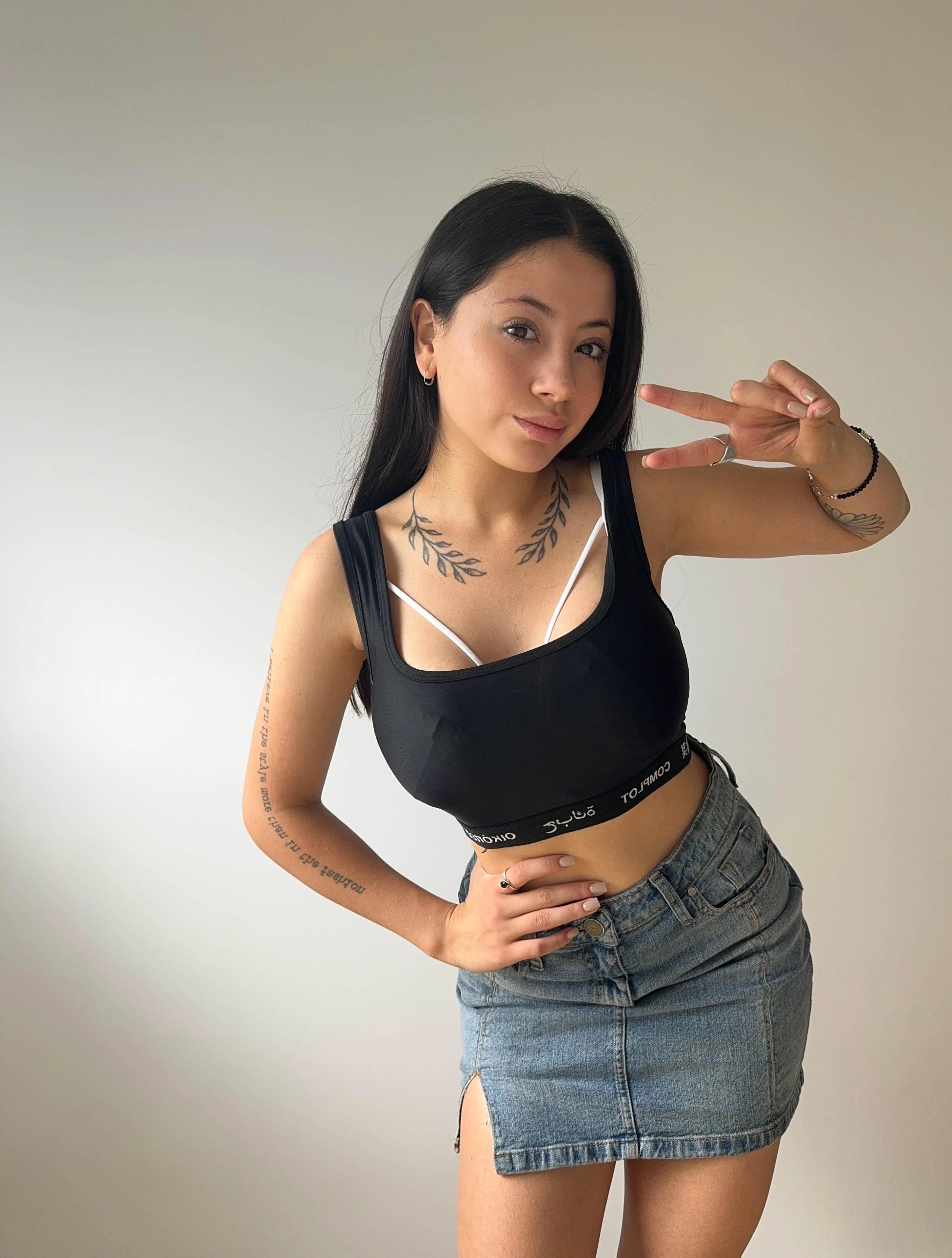 I like this outfit because it is very comfy picture 1 of 1