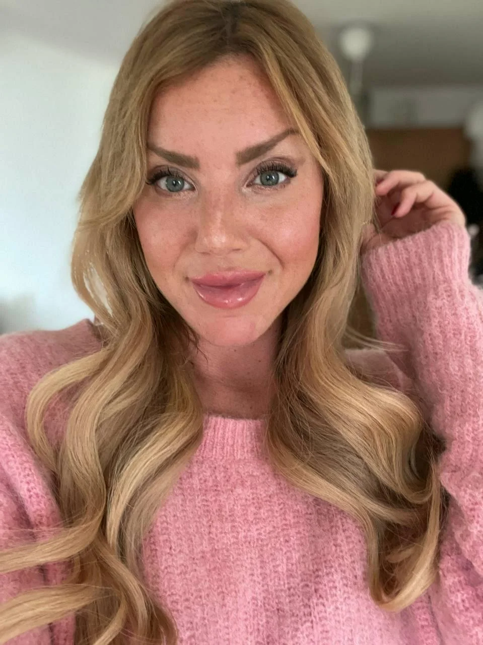 kinda natural face selfie ;) picture 1 of 1