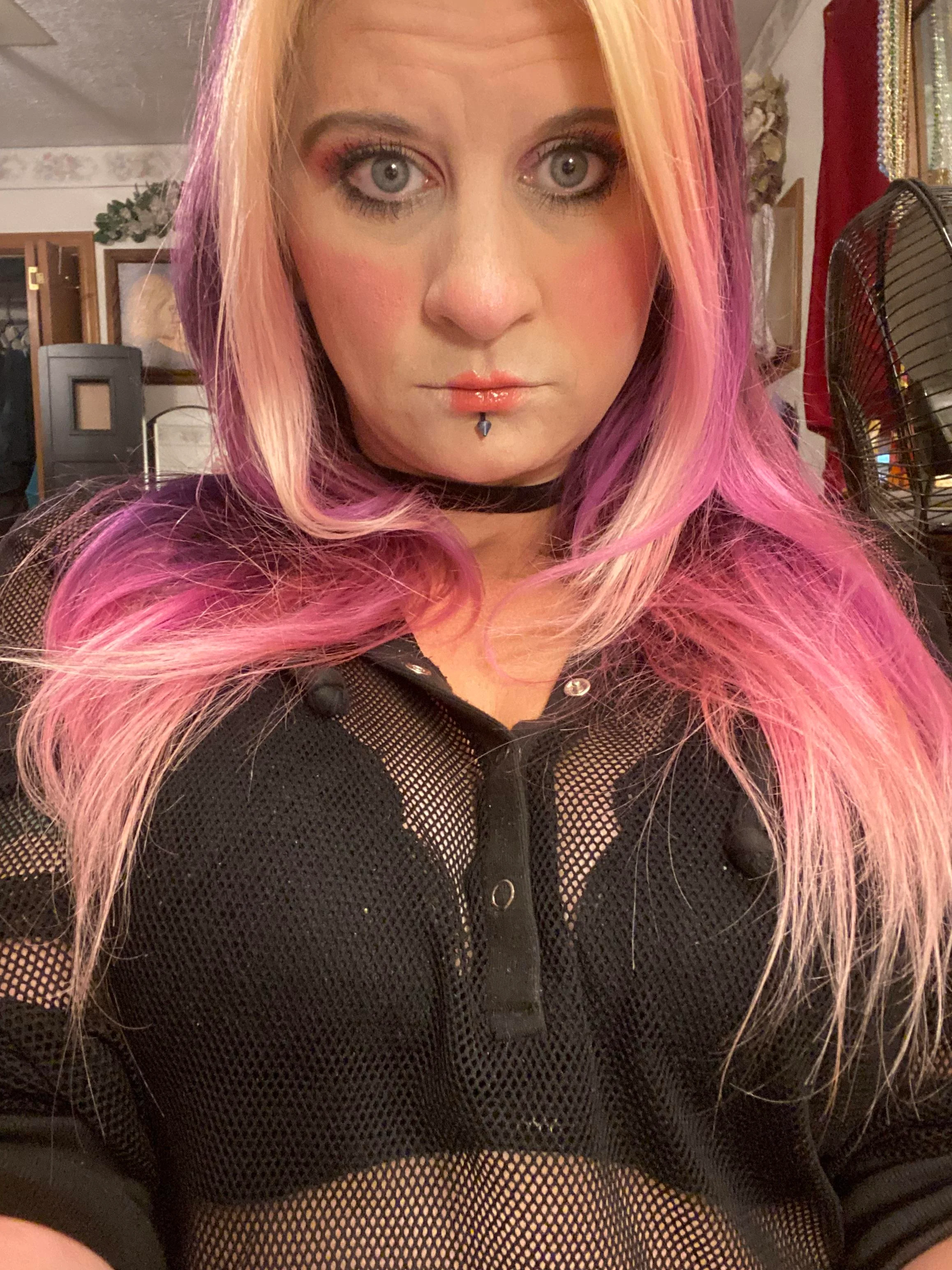 Which of my 4 doll Halloween looks do u like best?! 👻 picture 5 of 8