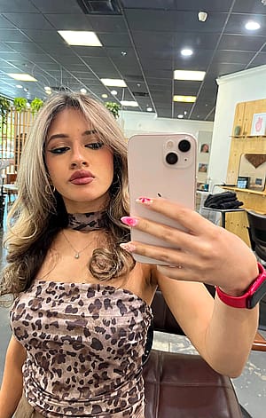 do i look sexy with my new top?'