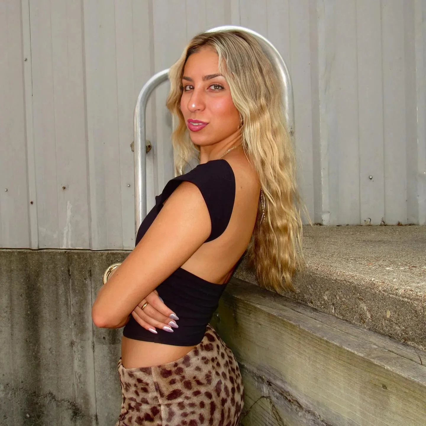Feeling insecure, am i hot enough or not? picture 1 of 1