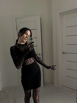 Do I look good enough to be asked out on a date?'