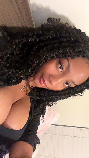 I feel sooo pretty today! Happy hump day!'