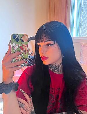 19F AmI hot enough for you? Tell me'