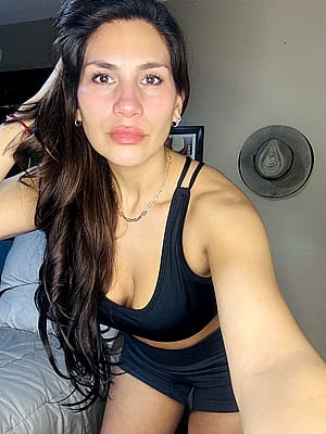 Is this outfit sexy?'
