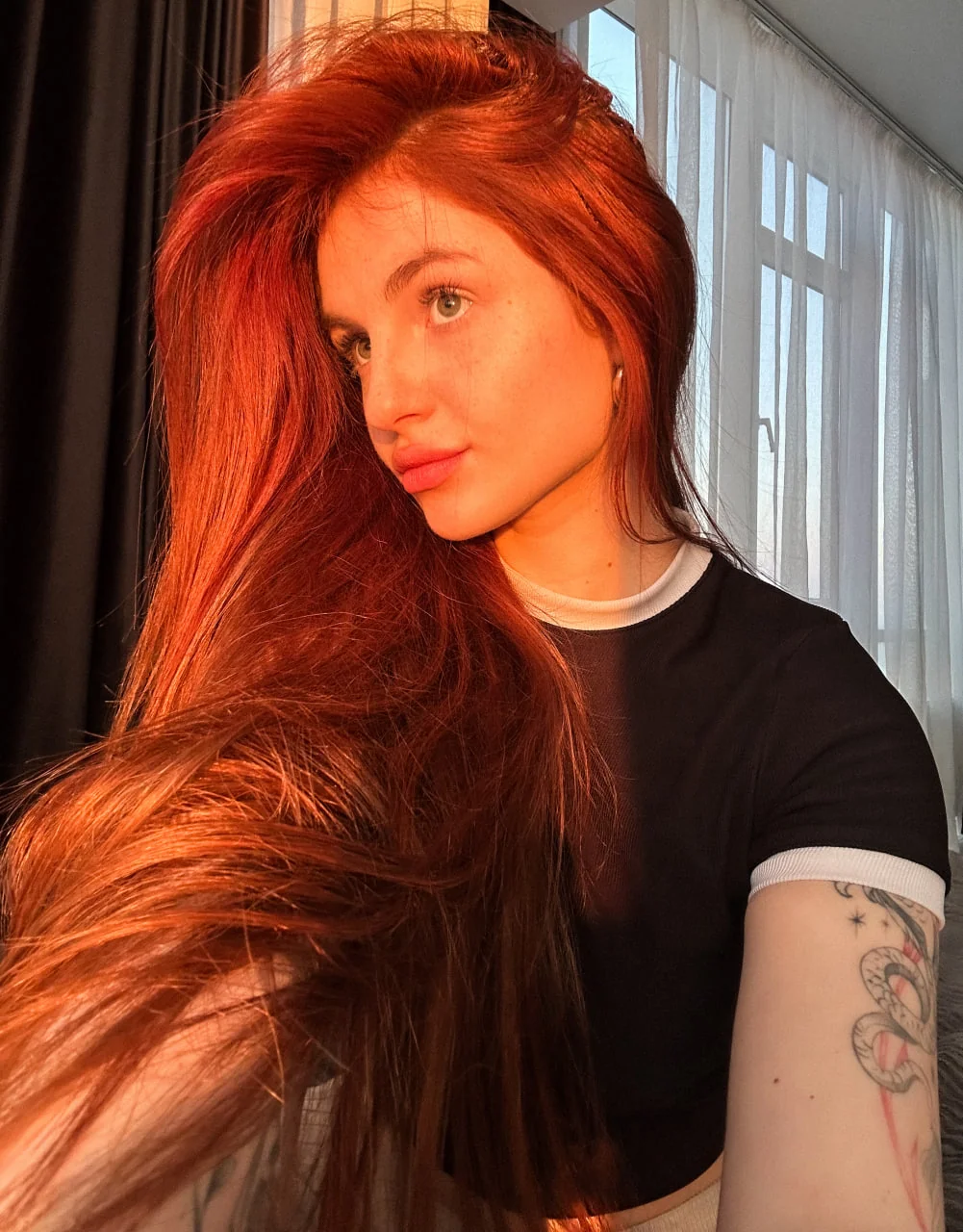 Am I hot, bbe ? F24 picture 1 of 1