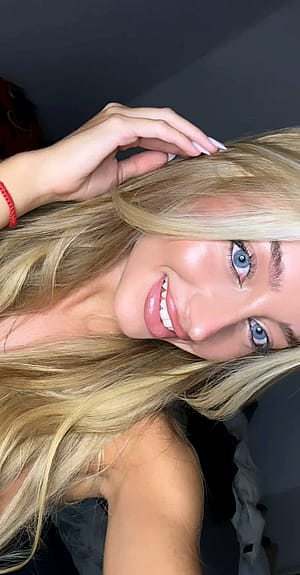 They say I look pretty when I smile'