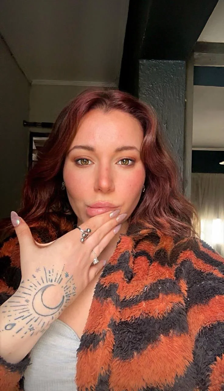 Do you think I'm sexy, be honest? picture 1 of 1
