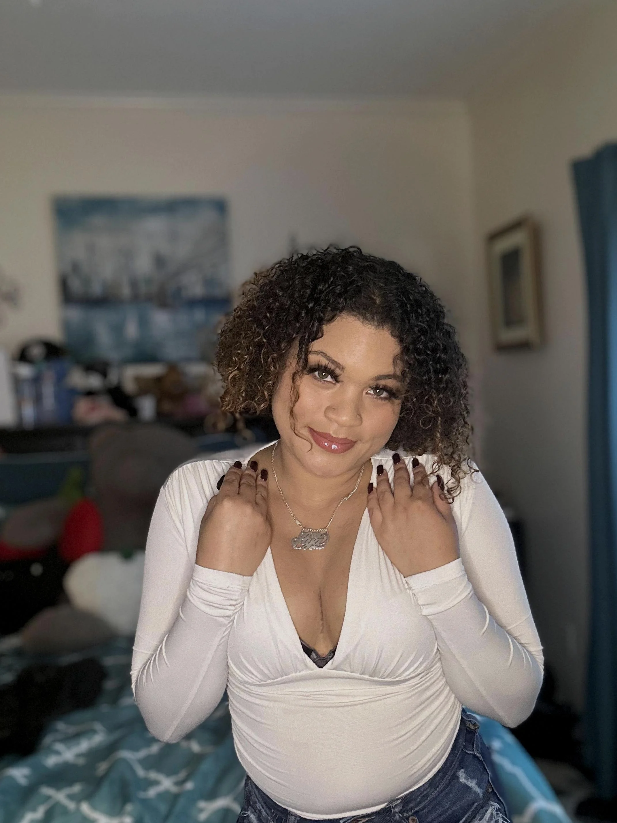 my favorite white top picture 1 of 1