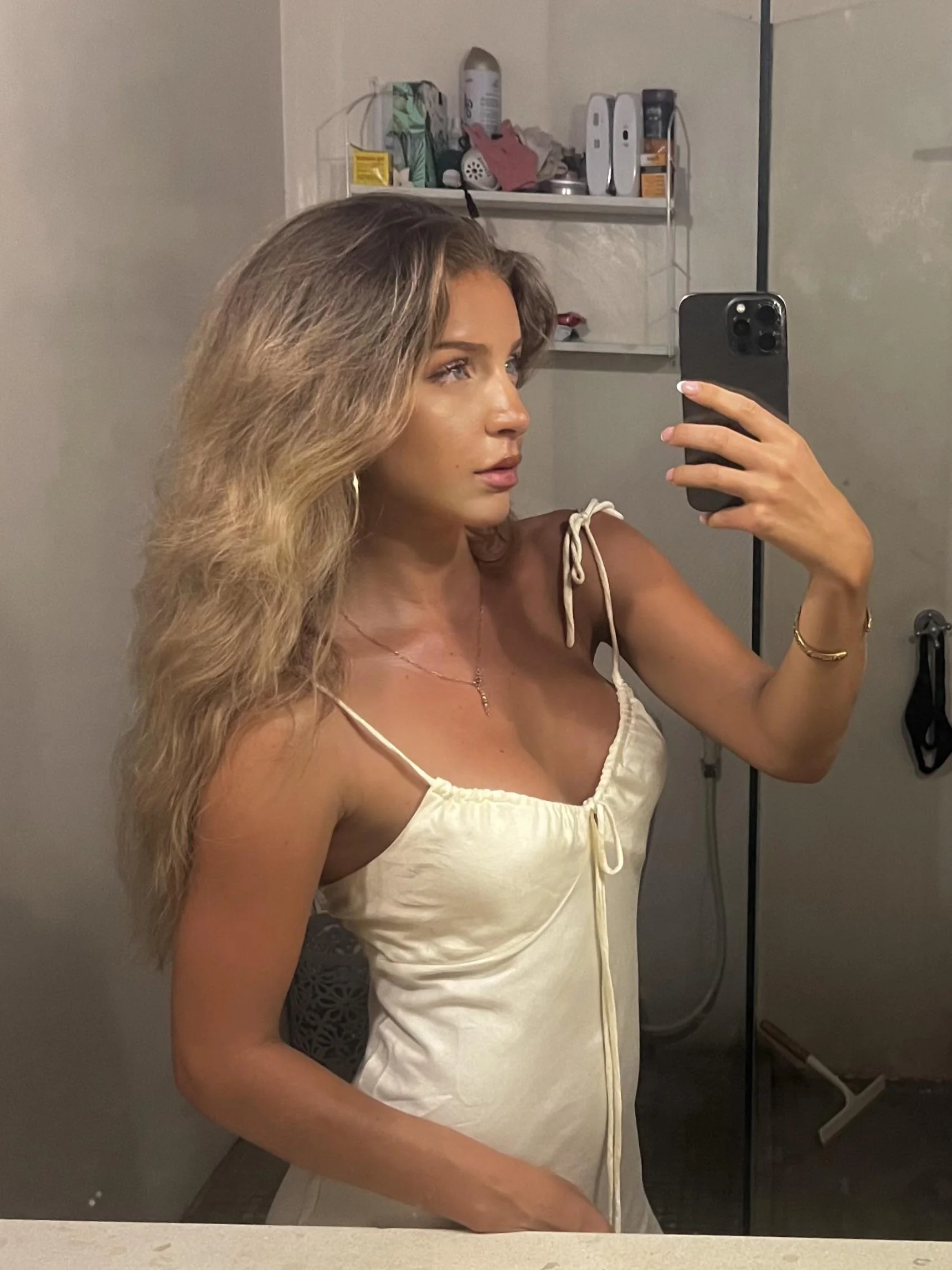 Just got back from a date night. am I hot in this dress? 🥹 picture 1 of 1