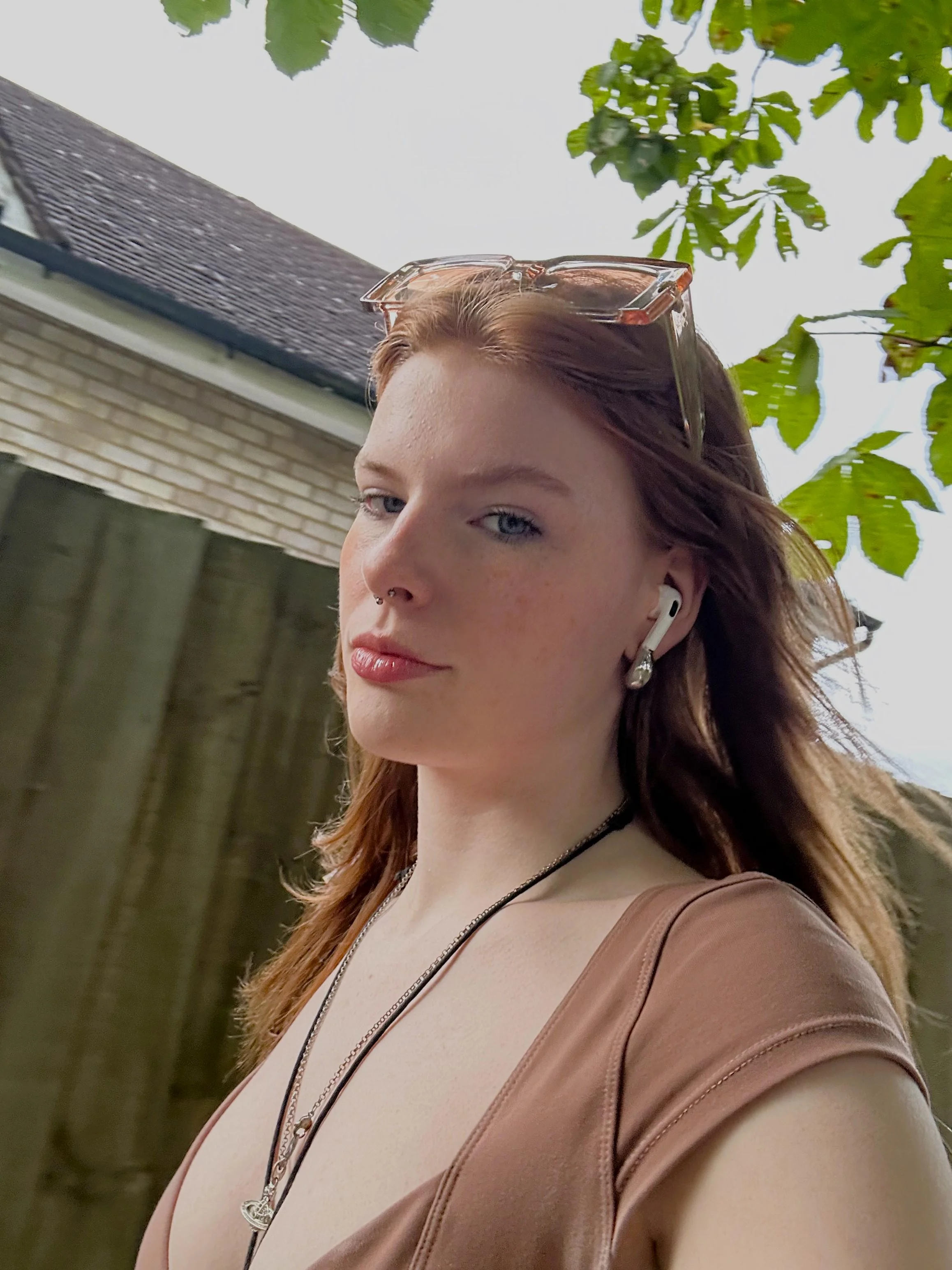 Am I hot enough to be your buddy? F19 picture 1 of 1