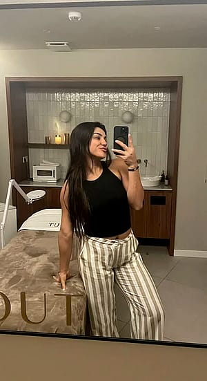 Do you think I'm pretty and sexy?'