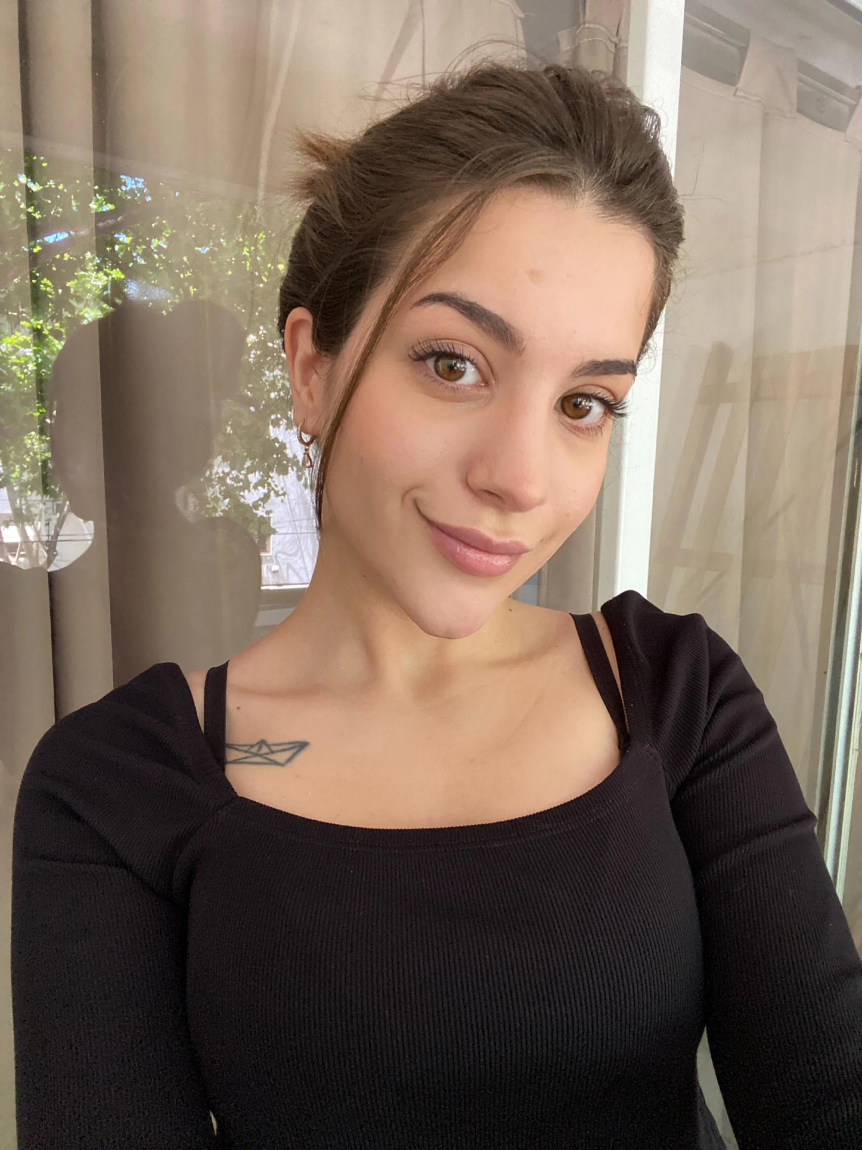 Can you guess my age? Promise I'm legal:3 picture 1 of 1