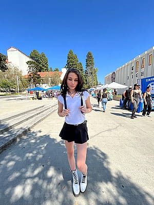 My daddy says i'm the cutest girl in the whole world'