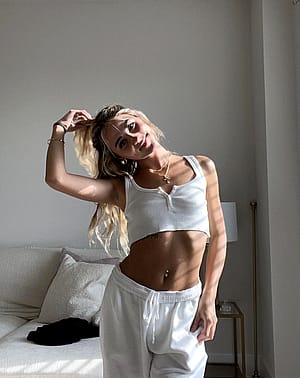 do you think I look hot? f19'