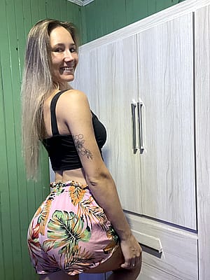 I never imagined that shorts would highlight my slim legs'
