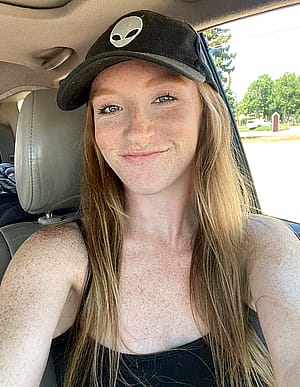 Do girls look cute in hats'