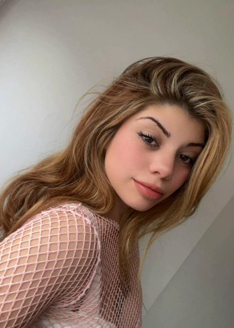 Natural and loving it. picture 1 of 1