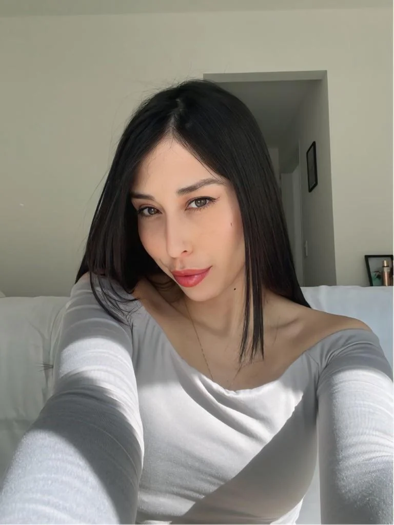 elegant and classic picture 1 of 1