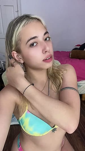 Let me be your toy please'