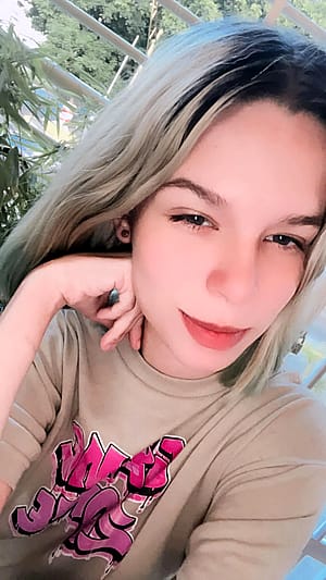 I was feeling very pretty this morning'