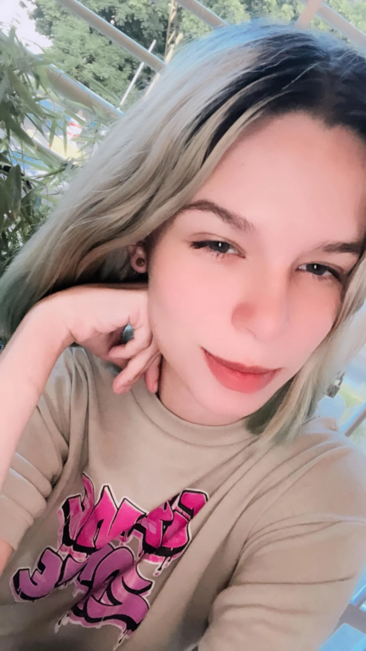 I was feeling very pretty this morning picture 1 of 1
