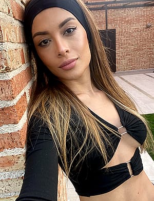 Do you consider me hot? f21'