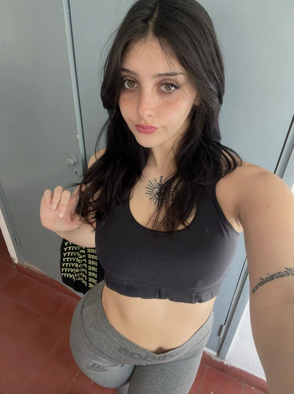 Clean face without makeup picture 1 of 1