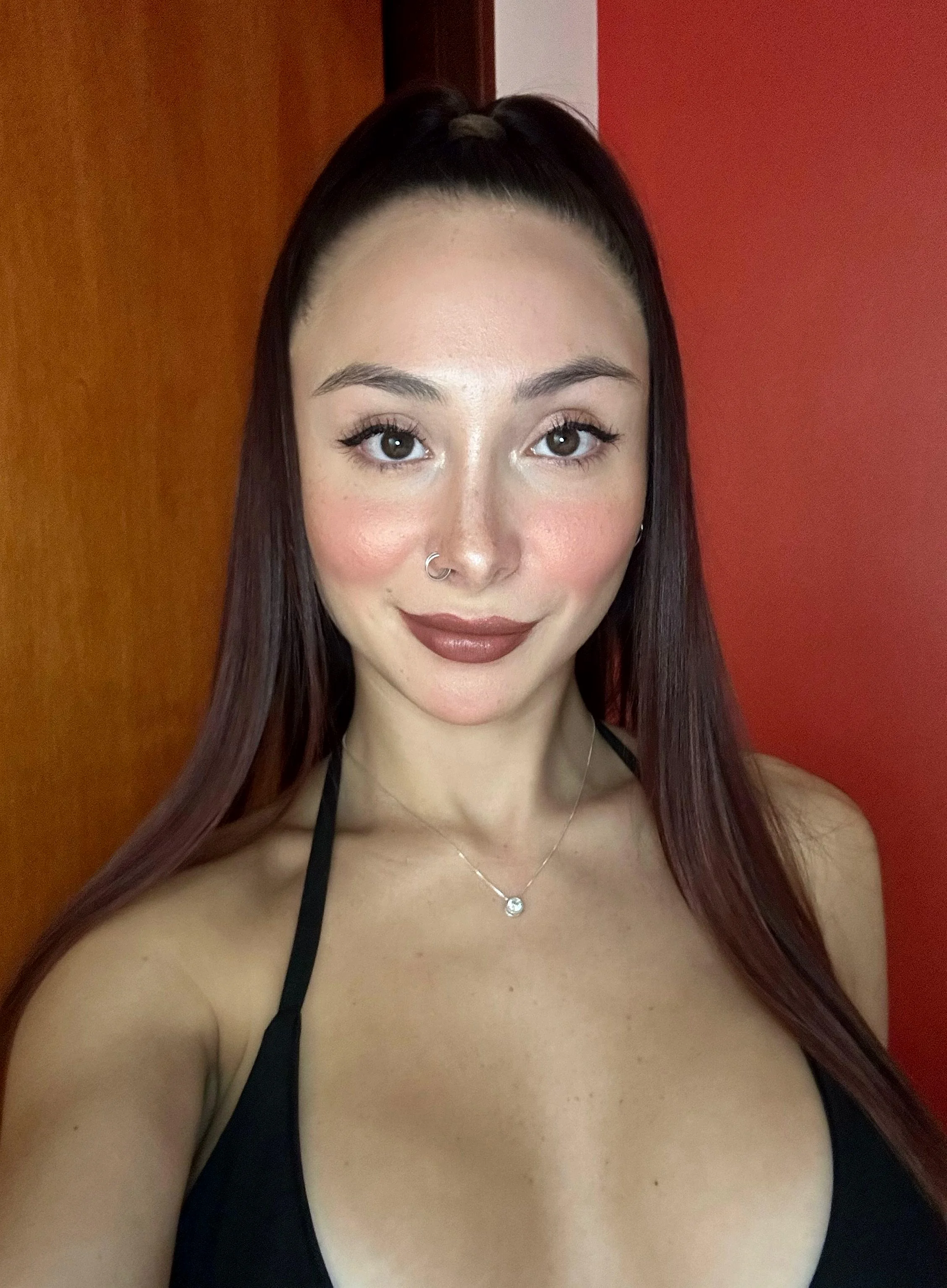 Am I hot enough for you to consider dating me? f22 picture 1 of 1