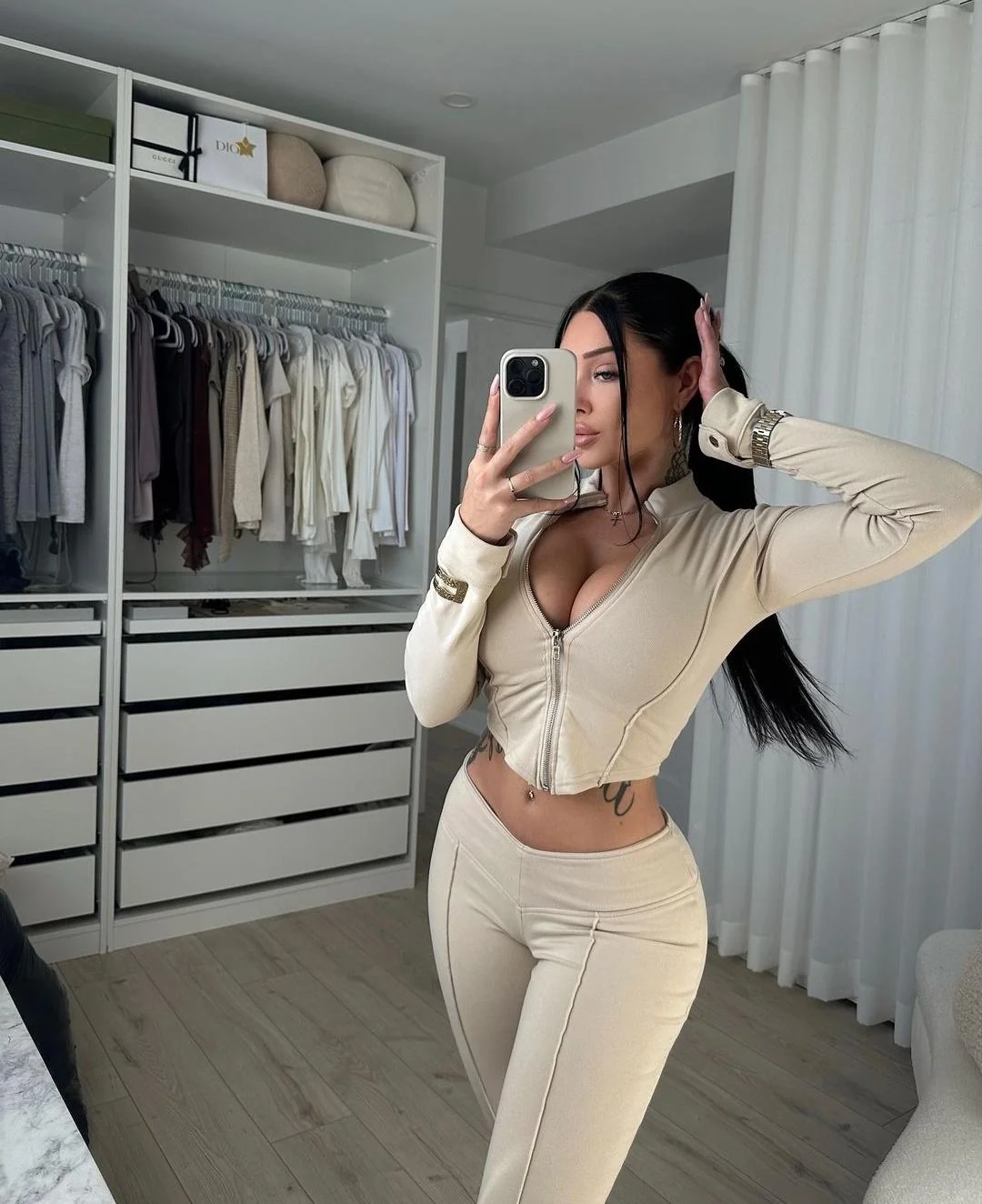 Say yes to the fit? F27 picture 1 of 1