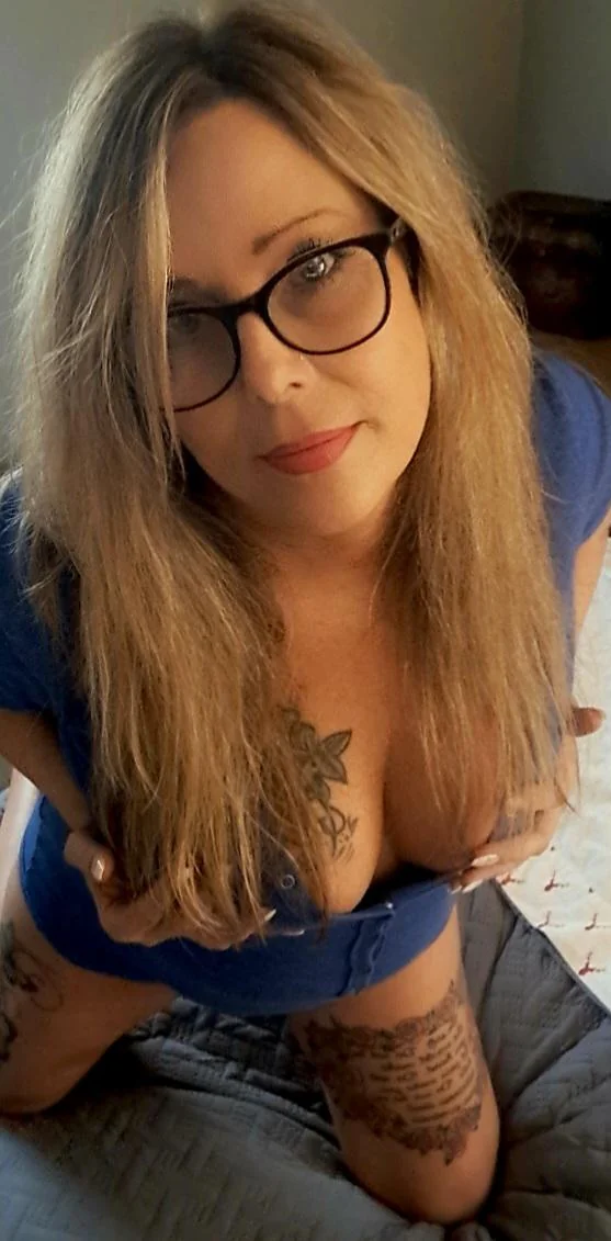 49F do you like my glasses? picture 1 of 1