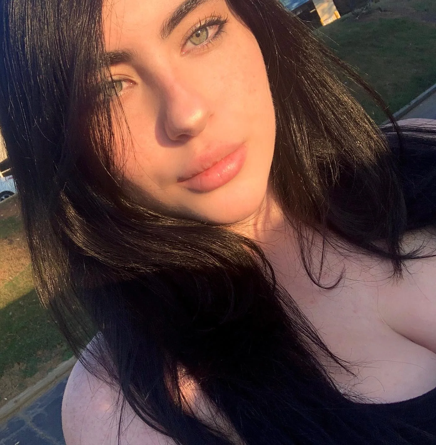 Do you find me attractive enough to spend time together picture 1 of 1