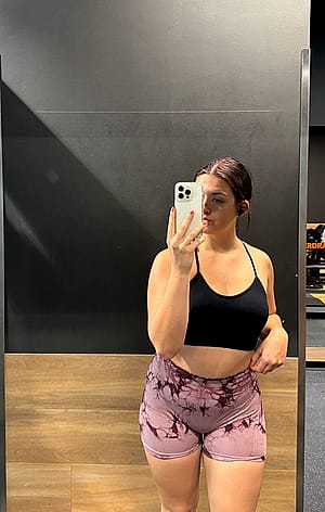 am I pretty for a 20yo?'